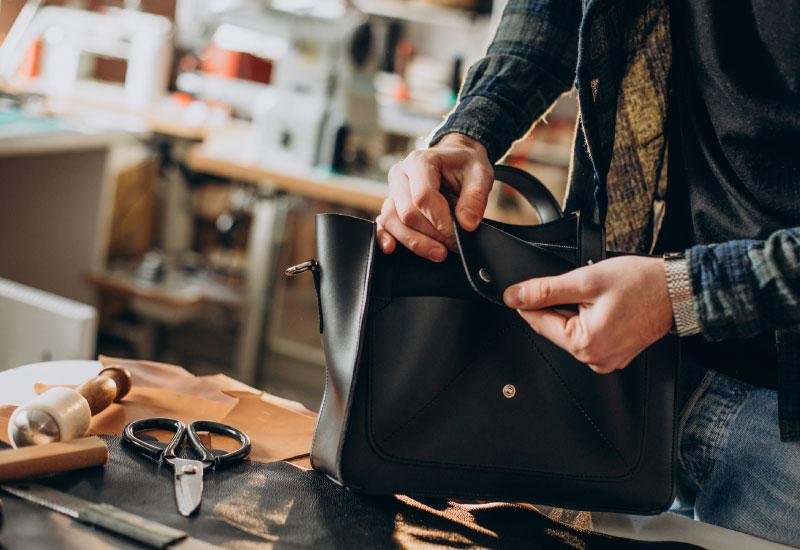 The Advantages of Tote Bag Manufacturing in Los Angeles: Quality, Expertise, and Sustainability